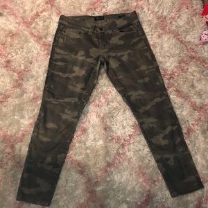 7 for all mankind camo skinny jeans